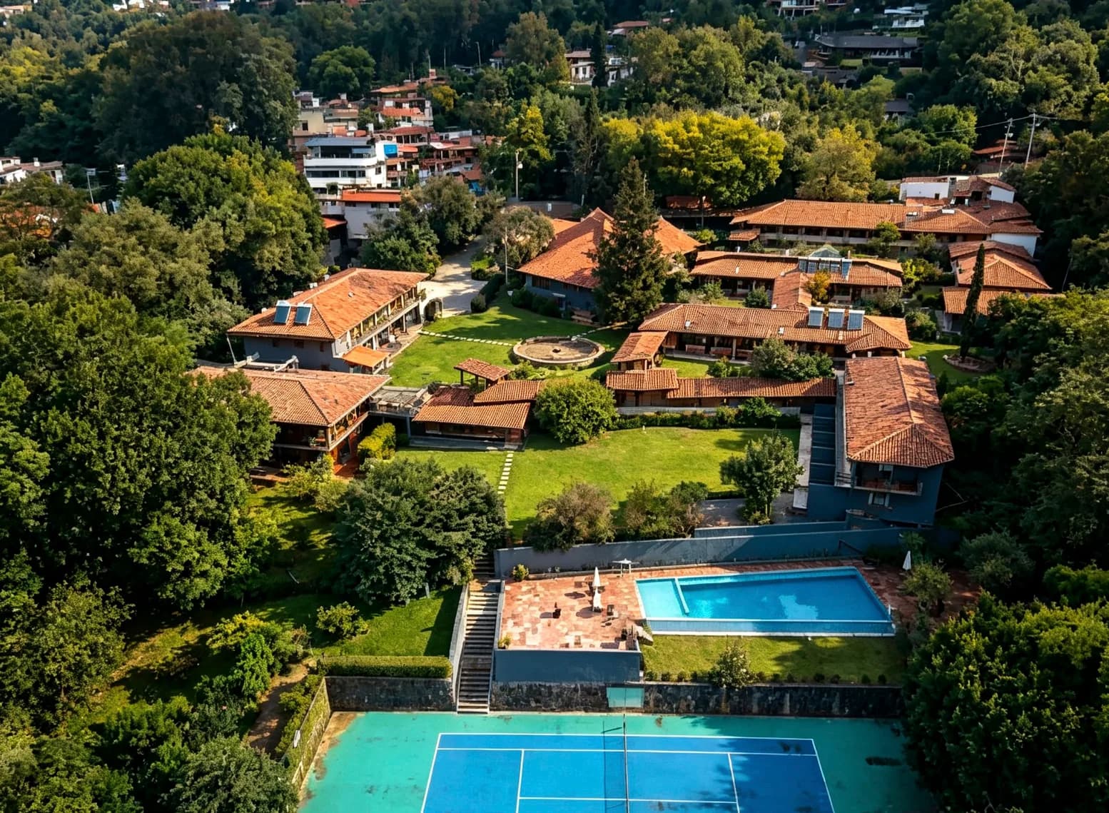 Alberca & Asoleadero